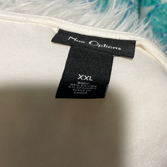 Nue Options color-blocked 3/4 sleeve top with scoop neck - Picture 3 of 4